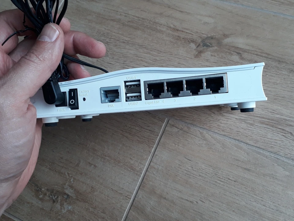 DrayTek Vigor 2760 VDSL Router - Bild 4 von 4