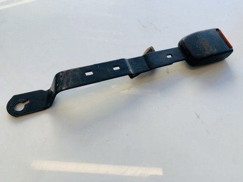 Volkswagen Golf 1996 Seat belt holder (Seat belt Buckle) front rig #1314546-34