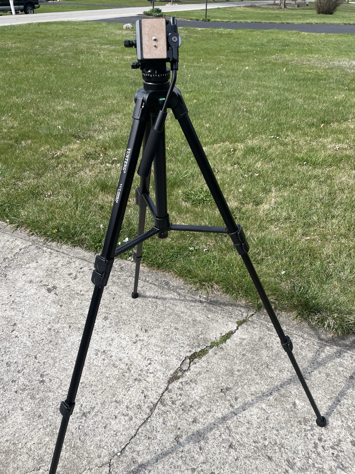 Yunteng 81” Professional Aluminum Alloy Video Tripod W/ Carrying Bag