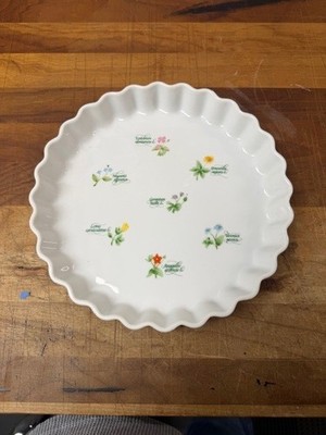 Quiche Dish Anchor Ovenware by Anchor Hocking ''Floret'' Pattern 10''