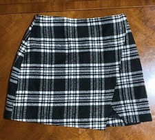 Abercrombie & Fitch Black White Plaid Mini Tw...