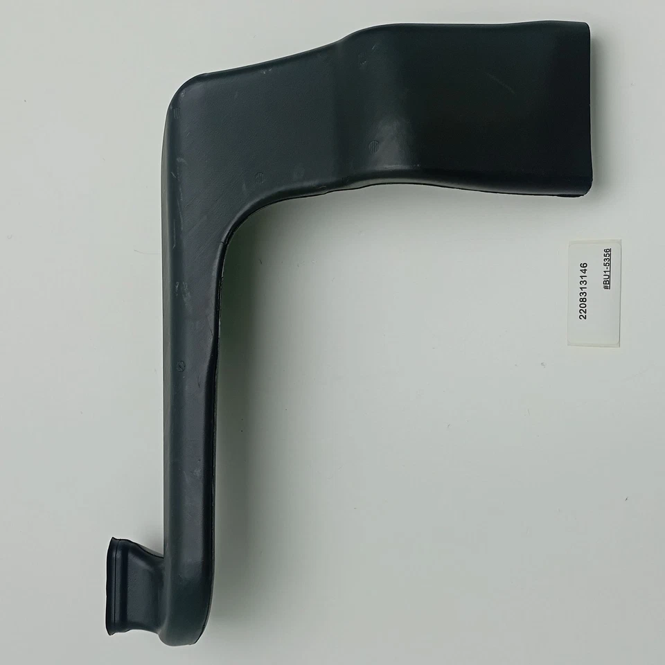 2000-2006 Mercedes-Benz S500 Duct 2208313146 — 第 2/4 张图片