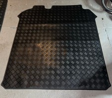 London Taxi Mercedes Vito 114 Rear Rubber Over Mat