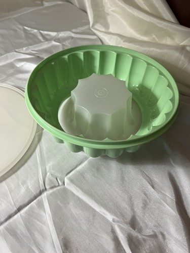 Molde de gelatina verde menta vintage TUPPERWARE 3 piezas 1201-3 1202-2 1203-5 - Imagen 1 de 10