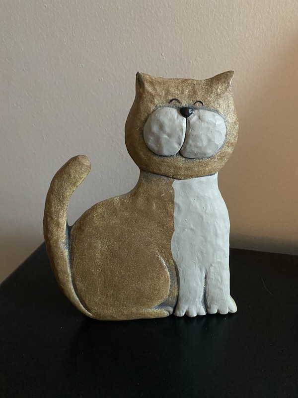 crazy mountain cat Figurine Large Slim Design