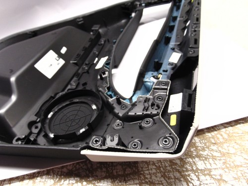 New Genuine Land Rover Discovery Sport Rear Right Door Card Panel LR127031 - Picture 5 of 9