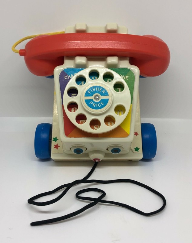 2009 Fisher Price Chatter Telephone Pull Toy Phone