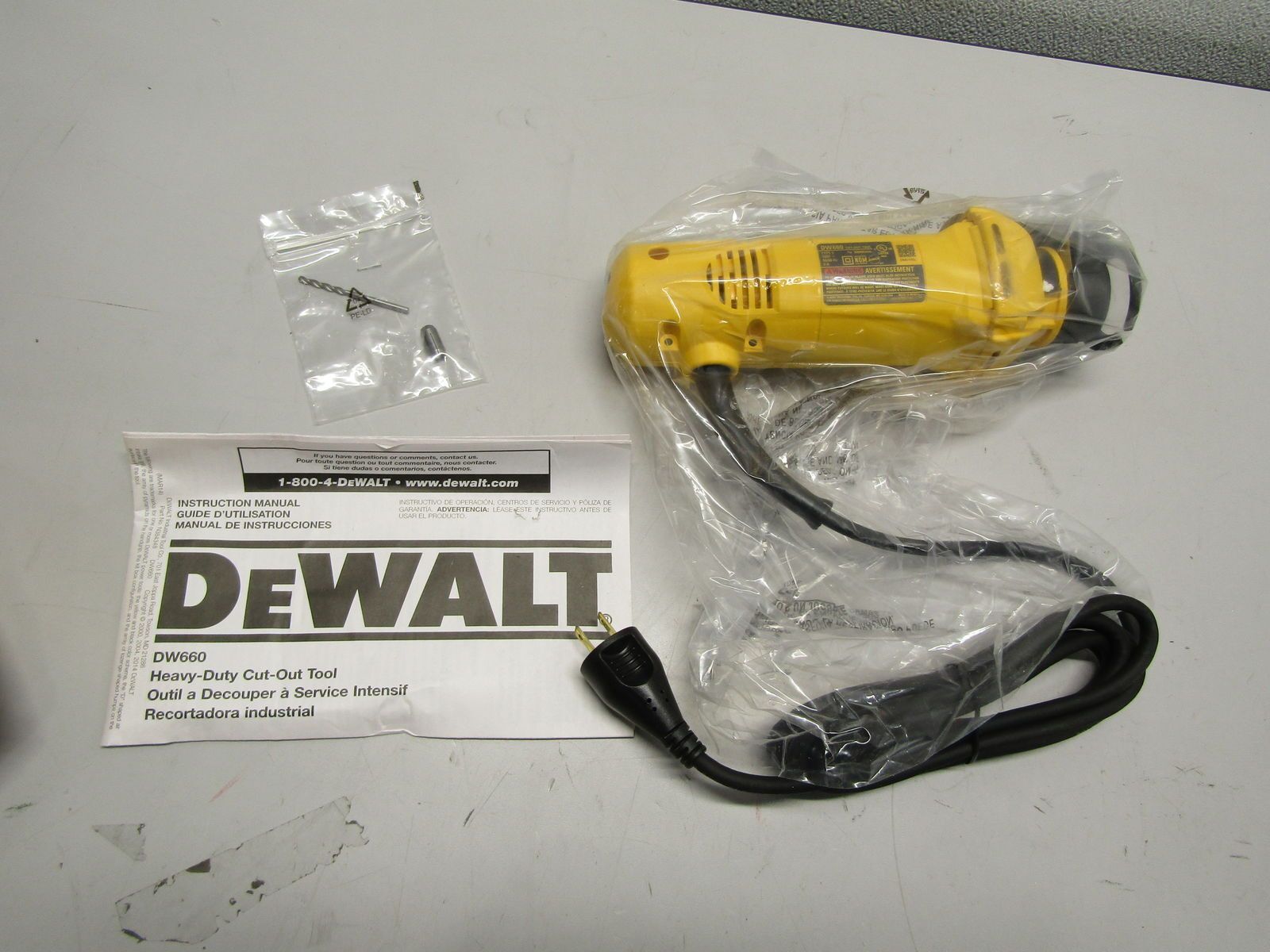 DEWALT HeavyDuty CutOut Tool DW660 eBay