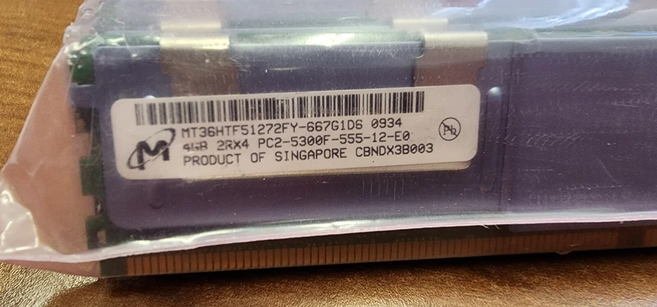 2x4 GB ECC Crucial CT51272AF667.36FG1D6 Crucial MT36HTF51272FY-667G1D6 Memory - Image 2 of 2