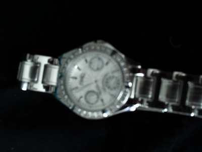 DMQ CZ WOMEN\'S STAINLESS STEEL WATCH CRYSTAL ACCENTS Water Restraint WORKING s-l400.jpg main image 3