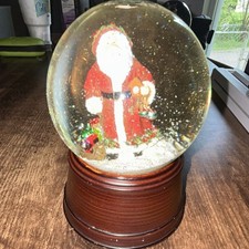 Santa Claus Christmas Snow Globe Round Glass/Plastic Glitter Brown Base