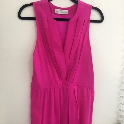 Amanda Uprichard  woman's dress L, magenta, 100% silk, sleeveless, Euro travel,