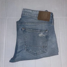 Aeropostale 30x30 Benton Original  Jeans Distressed Light Wash