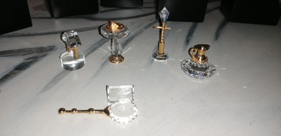 Swarovski Memories, griechische Kanne, Lampost, Lupenbuch, Brunnen, Sonnenuhr
