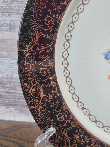 Southern Potteries, Inc. Bone China Plate, 10.25" dia. 22 kt Gold & Floral 1940s - Picture 3 of 8