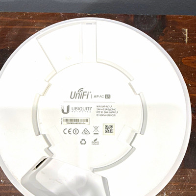 Ubiquiti UniFi AP AC LR (UAP-AC-LR) Dual-Band 802.11ac Access Point White