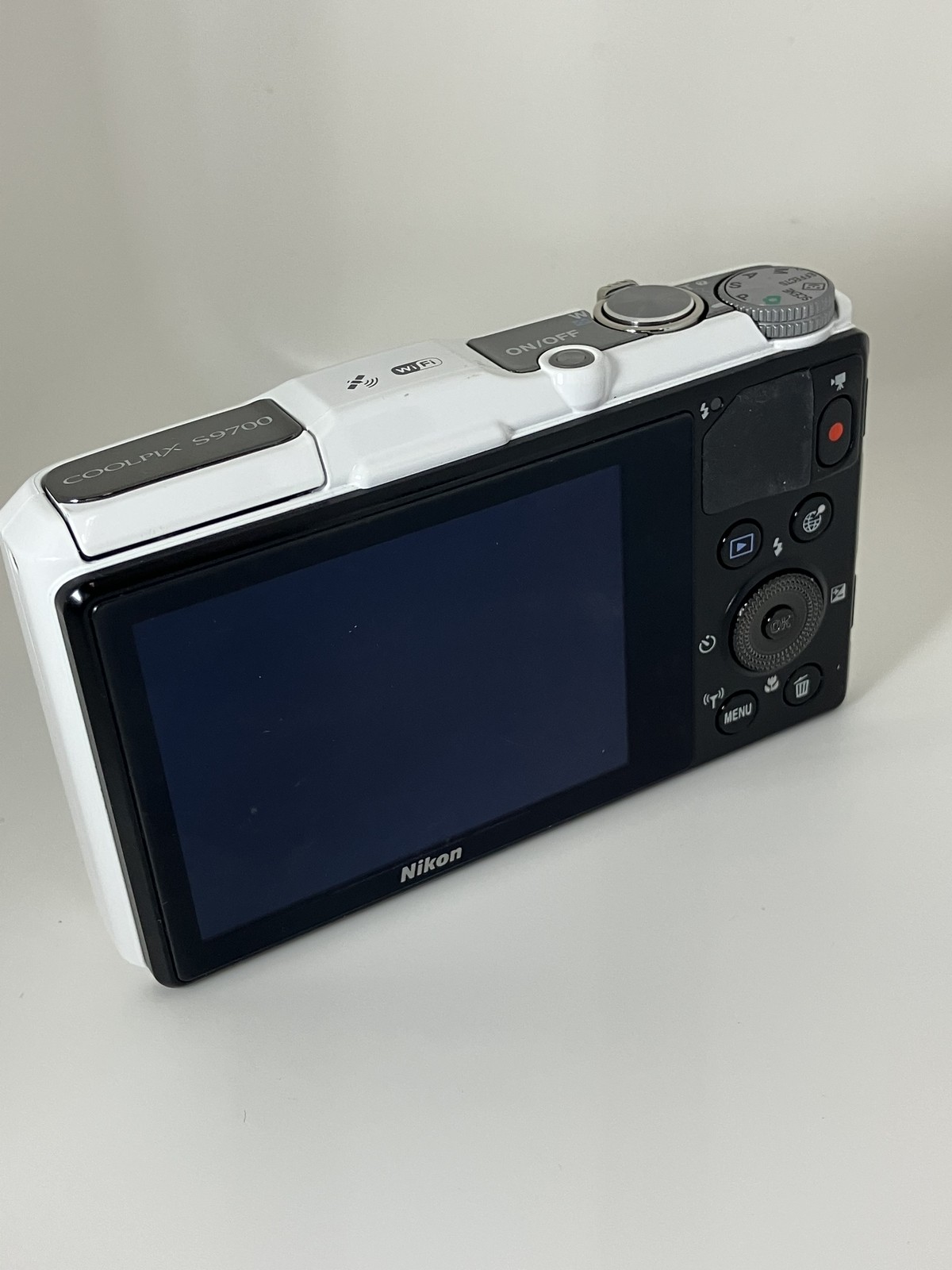Picture 5 of 24