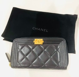 chanel sarah medium wallet