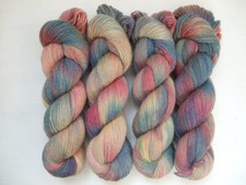 Hand dyed 100 Wool yarn, 400 g 4 skeins x 100g 