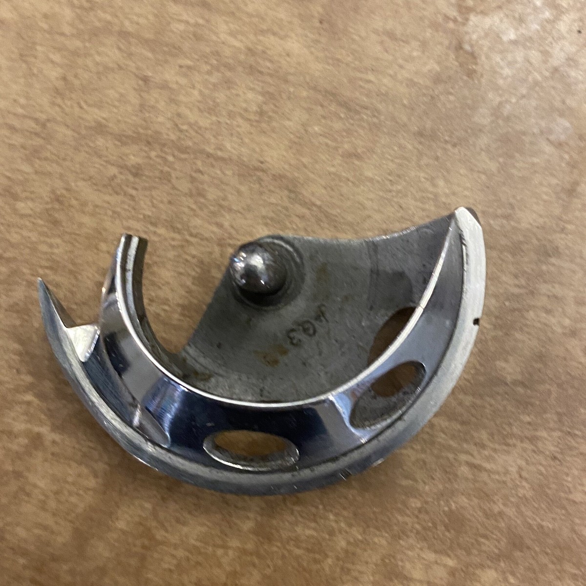 Singer 15 Sewing Machine Replacement OEM Part Shuttle Hook