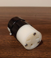 LEVITON INDUSTRIAL GRADE CONNECTOR-BLK AND WHITE-5669-C NEMA-6-15R -NEW