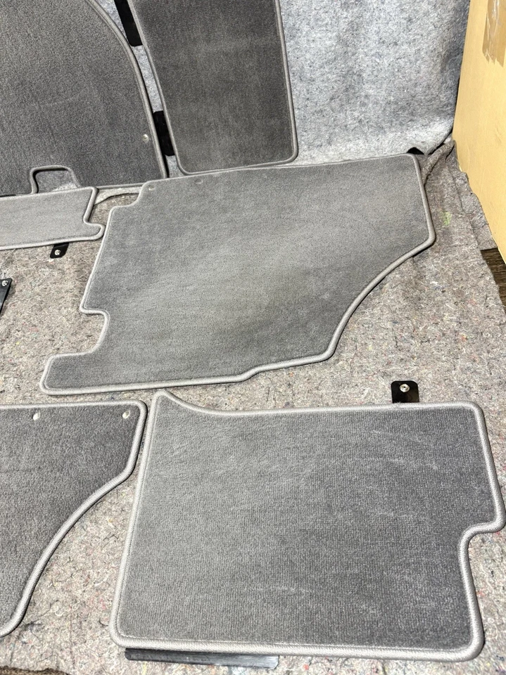 Juego de alfombrillas grises Honda Odyssey 2005 2006 2007 OEM de 7 piezas buen estado Foto 2 de 4