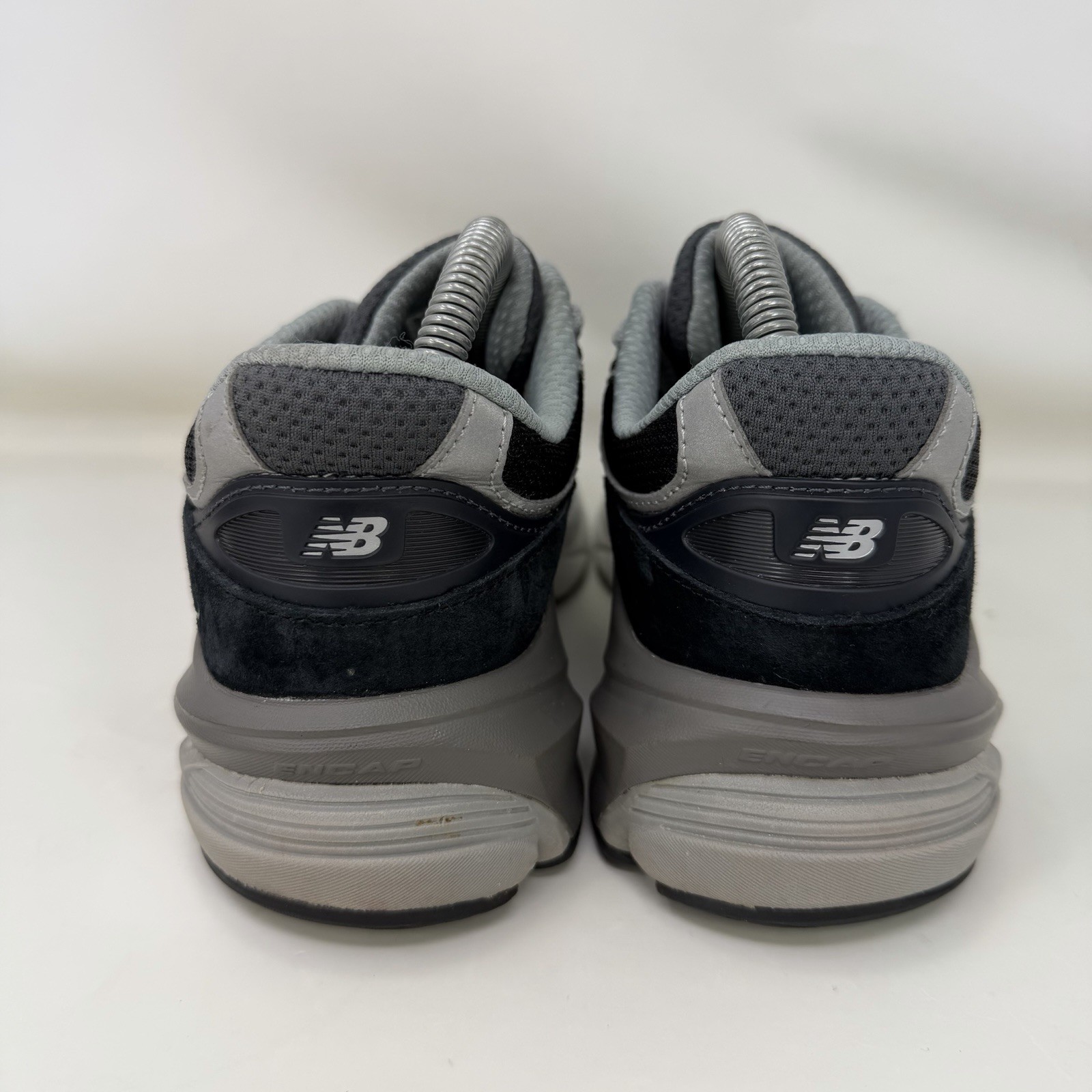 New Balance 990v6 Running Shoes Black Silver Youth Size 7 / Women’s Size 8.5 thumbnail 4