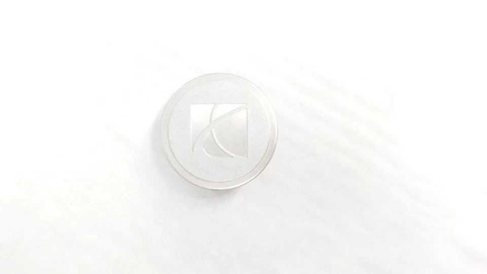 Rueda tapa central Three Saturn Sky 2008 OEM 881050 Foto 4 de 4