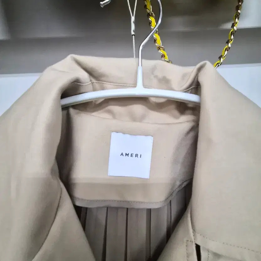 Ameri Premium Pleated Trench Coat Classic Elegant… - image 2