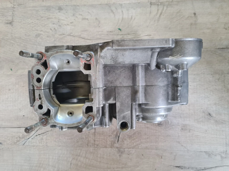 Kawasaki KX250 KX 250 1985 1986 1987 картеры пара картер двигателя картер - Изображение 4 из 4