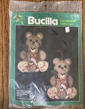 Bucilla Christmas Three Bears Felt Door Decorations