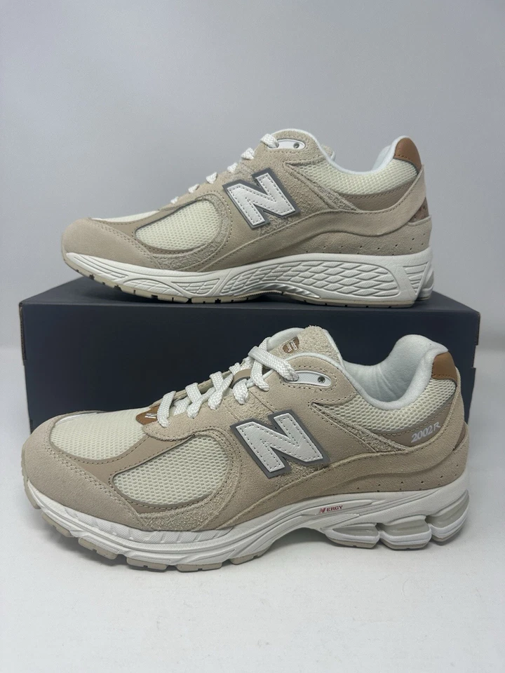 Zapatillas retro New Balance 2002R arenisca amarillo tostado talla M2002RSC para hombre Foto 2 de 4