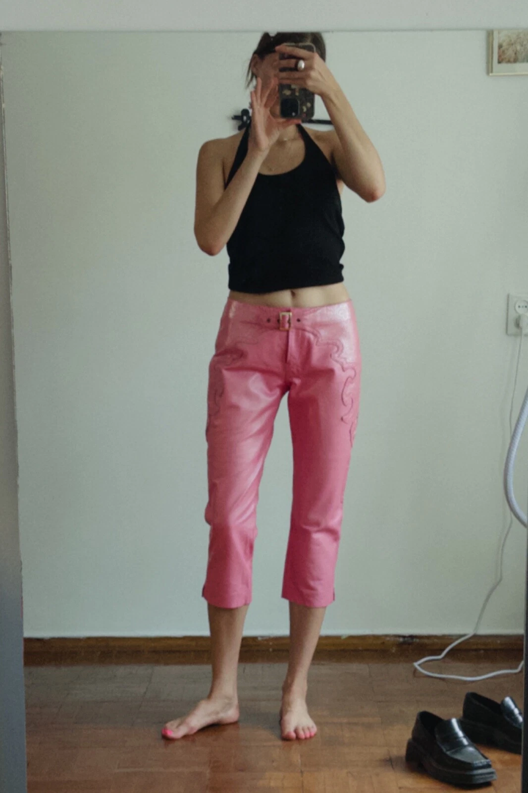 Leather Capri Pants pink size S
Opens in a new window or tab