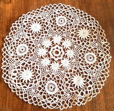 Napperon début XXe en dentelle - diamètre 33 cm