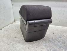 Nissan X-Trail T30 2004 Armlehne UTV50225