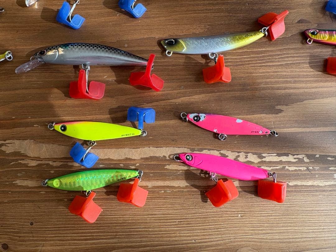 Metal Jig Set 40pcs with Various Colors & Sizes, Case - Image 2