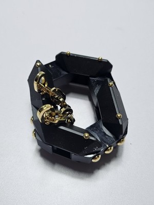 Luis Vuitton Armband als Ersatzteil in schlechtem Zustand Achtung Strumpfhose!