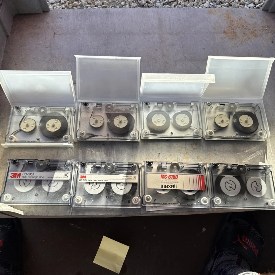 Cintas de cartucho de datos 3M DC 6150 150 Mbytes 620 ft (lote de 8) con estuches Foto 2 de 4