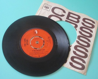 THE LOVE AFFAIR - A DAY WITHOUT LOVE / I'M HAPPY 7'' VINYL SINGLE 1968 CBS 3674