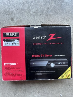 Zenith Digital TV Tuner Converter Box DTT900, Energy Star & Remote