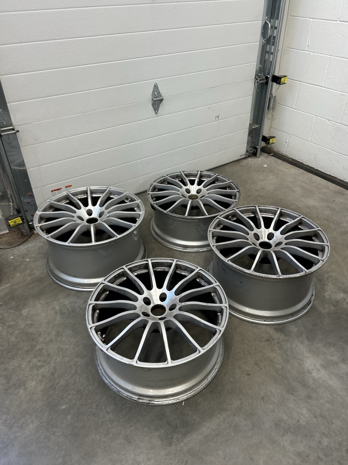 2017-2019 Maserati Ghibli Staggered 20 Inch Wheels 