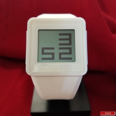 nixon newton white