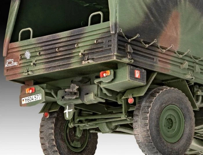 Unimog 2t Milgl 1:35 Plastic Model Kit REVELL - Immagine 2 di 2