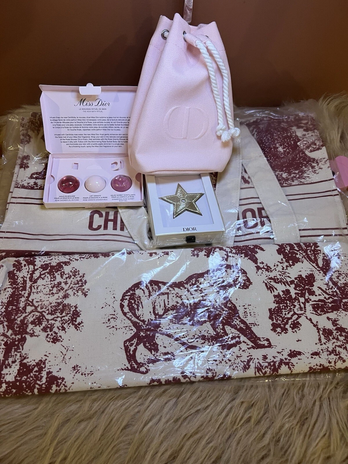 Lot pochette fourre tout Christian Dior nouveauté neuve et jamais utilisée