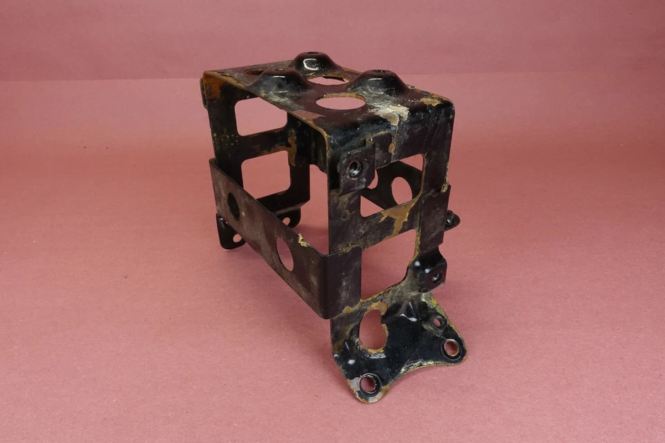 1981-1984 Kawasaki Spectre 550 KZ550 Battery Housing Box - Image 4 of 4