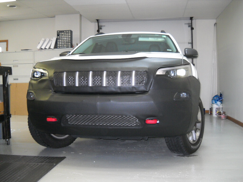 LeBra Front End Cover / Mask For 2019-2023 Jeep Cherokee (Exc. Trailhawk), Black, 55165401a