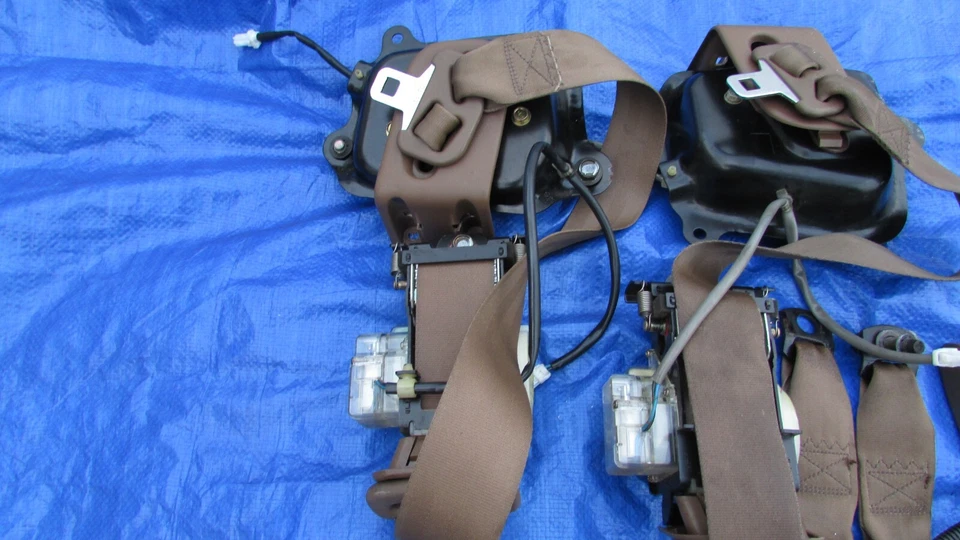 90-93 Nissan 300ZX 12s 2+2 Cinturones de Seguridad Juego Completo Delantero y Trasero Foto 2 de 4