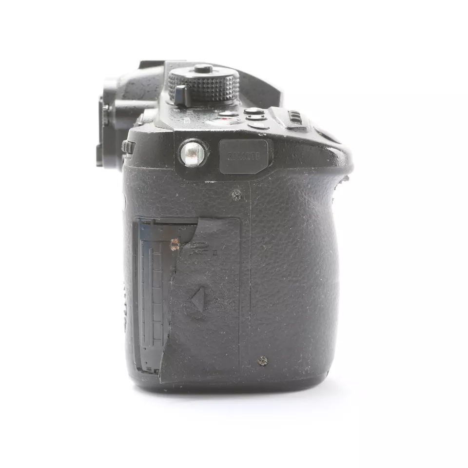 Panasonic Lumix DC-GH5 + 41 K Scatti + Buono (268063) - Immagine 3 di 4