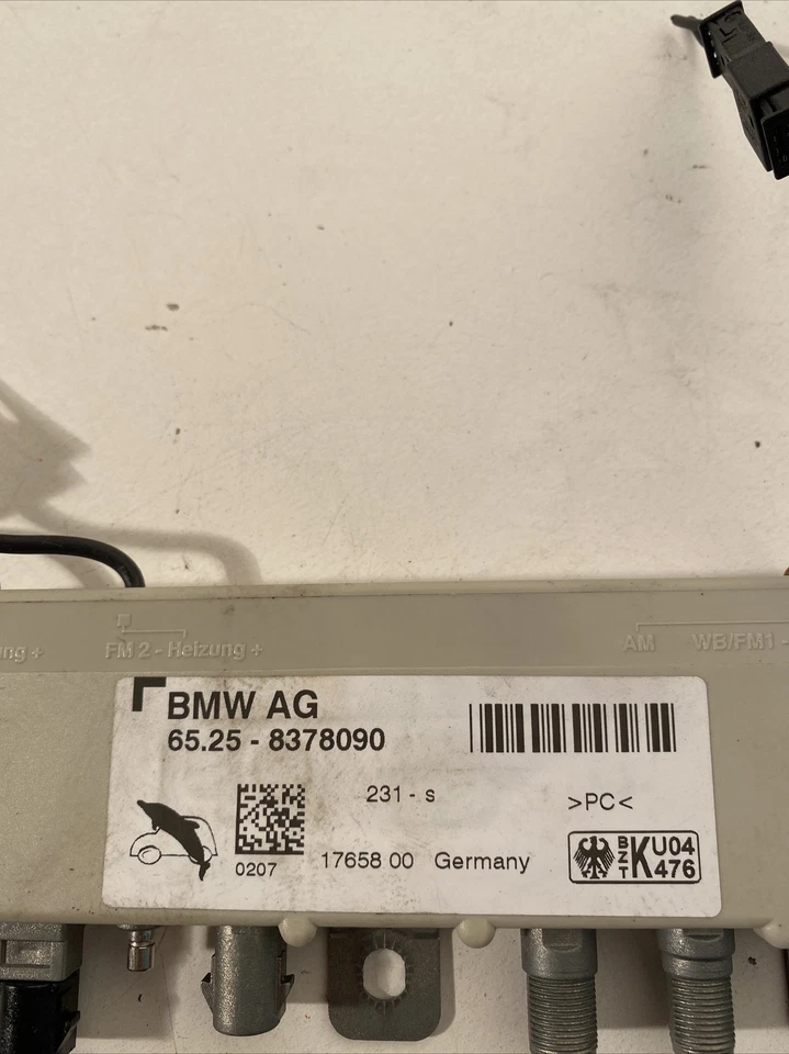 AMPLIFICADOR ANTENA RADIO BMW E39 528i 740I 1995 2001 8378090 OEM 200318 Foto 2 de 4