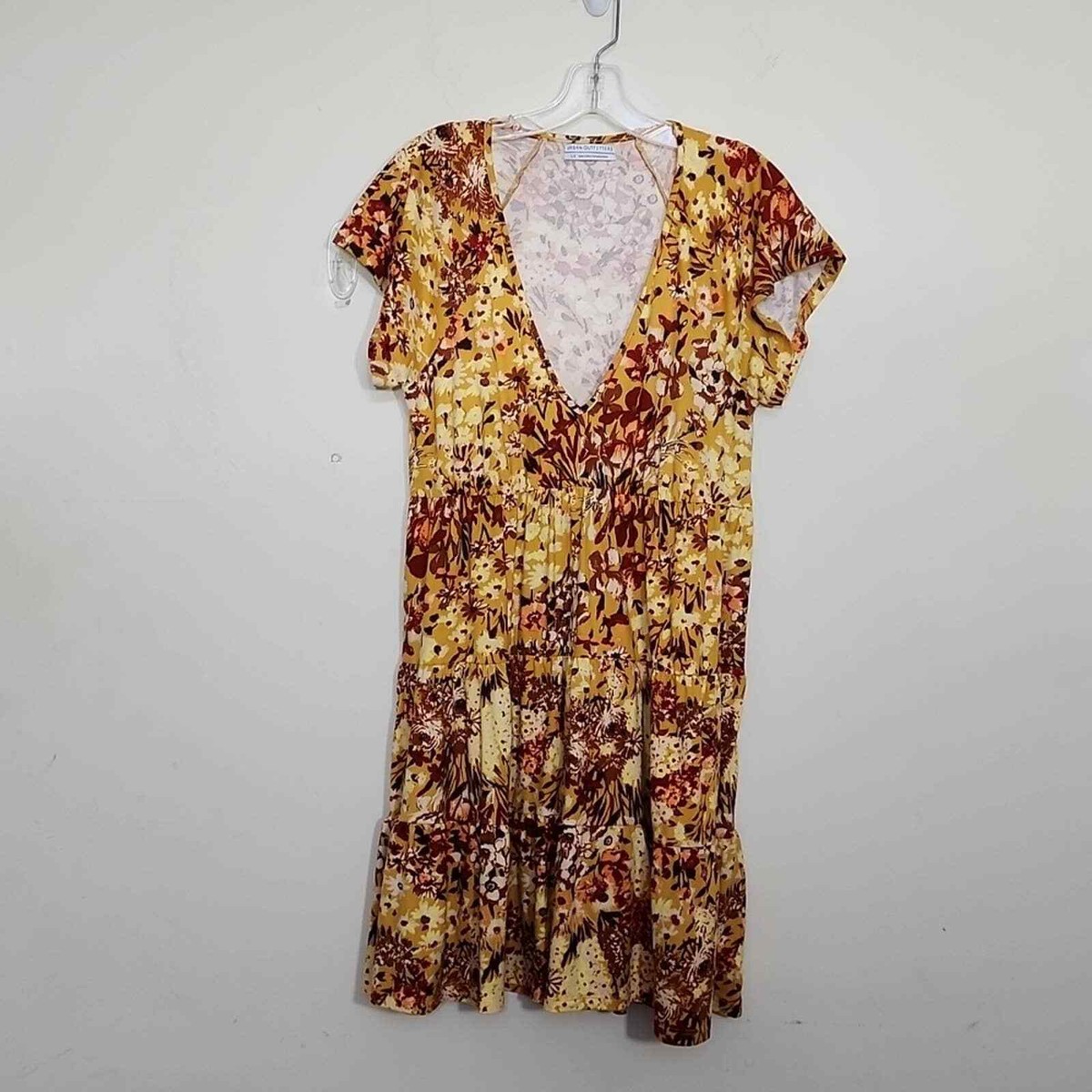 urban outfitters brown floral dress Urban Outfitters | Dresses | Bdg X Urban Outfitters Eva Printed Mini Shift Dress Tiki Brown